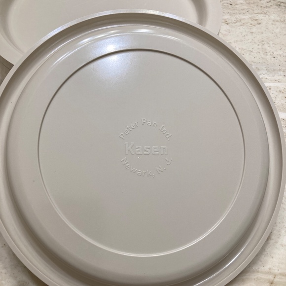 Mid Century Modern Kasen Dishes Set of 8 Peter Pan Kasen melamine 8" plates - Picture 2 of 7